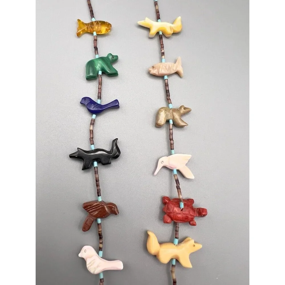 Vintage 70s Zuni Native American Carved Fetish Gemstone Necklace - Picture 6 of 11